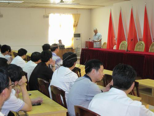 聽貪官現(xiàn)身懺悔  受特殊廉政洗禮