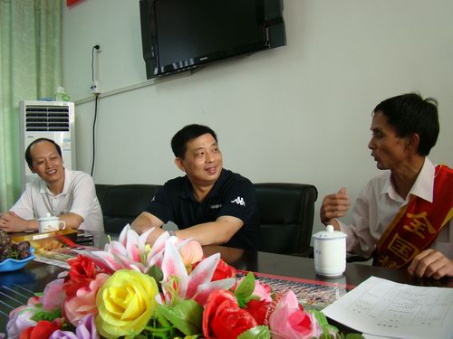 全國模范教師賴承棟晉京受表彰