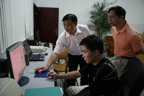 省委外宣辦來本網調研 共商網站發展