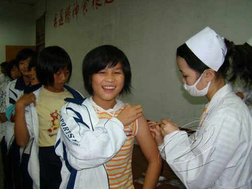 寧化萬余少兒開始陸續接種乙肝疫苗