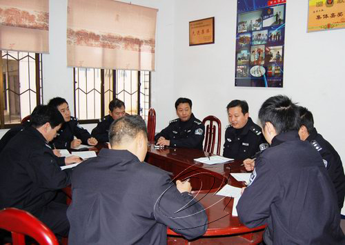 寧化公安從四個(gè)方面規(guī)范警車(chē)管理