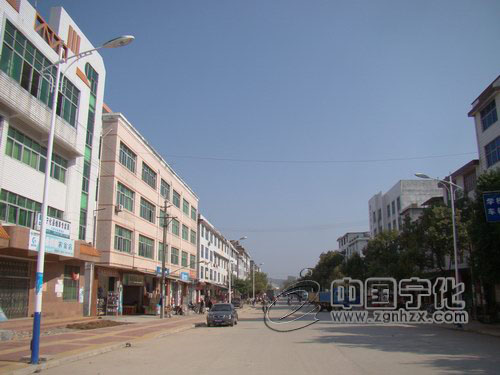 石壁街道亮起來