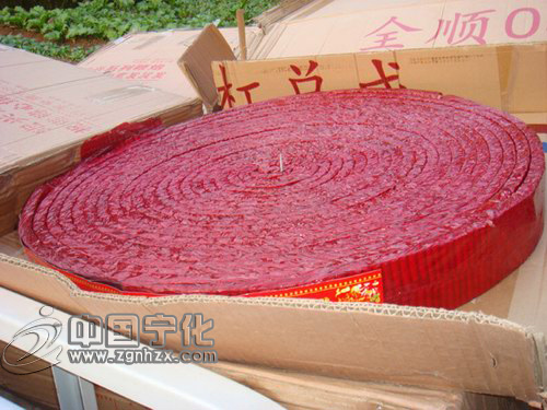 曹坊一村民非法儲存鞭炮遭查處