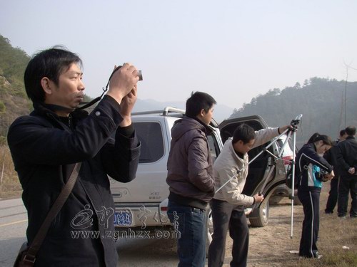 中國寧化在線網(wǎng)友赴建設(shè)中的永寧高速采風(fēng)