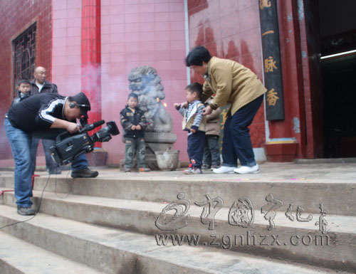 央視紀(jì)錄片《大遷徙》攝制組走進(jìn)寧化