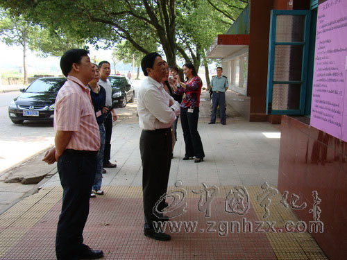 縣長巫福生檢查校園安全