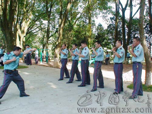 寧化招聘68名保安保校園平安