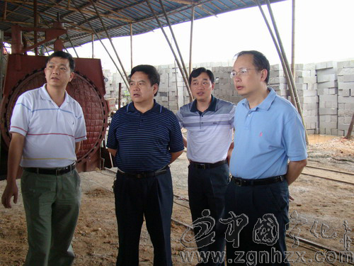 縣委書(shū)記陳忠杰到城區(qū)與石壁鎮(zhèn)調(diào)研