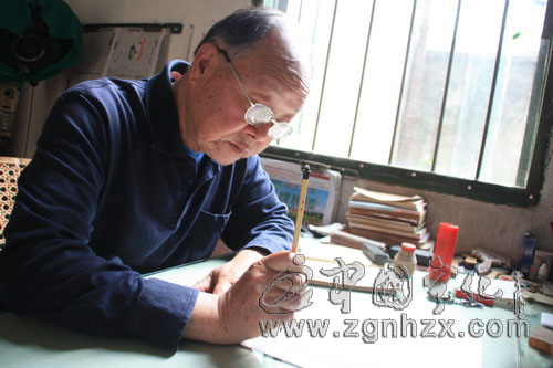 黃榮信：9年手抄經典600萬字