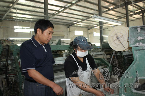 邱加頤：扔下“鐵飯碗”　回鄉創大業