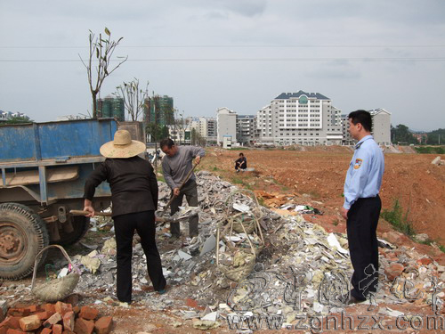 縣城監(jiān)大隊(duì)開(kāi)展建筑垃圾專項(xiàng)整治