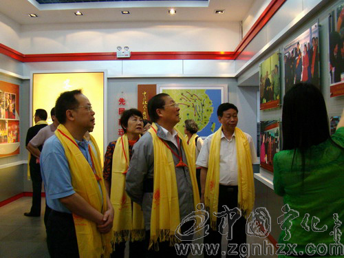 饒穎奇率參訪團來寧考察