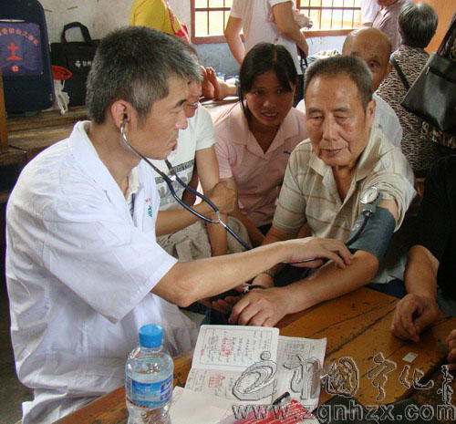 泉州基督教義診隊到寧義診