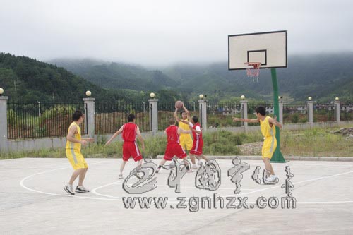 華僑經濟開發區舉辦“巧婦杯”多項體育競賽