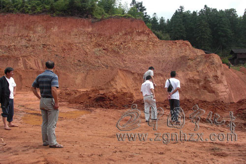 水茜石寮窠災(zāi)后新村重建點(diǎn)通過(guò)地災(zāi)評(píng)估