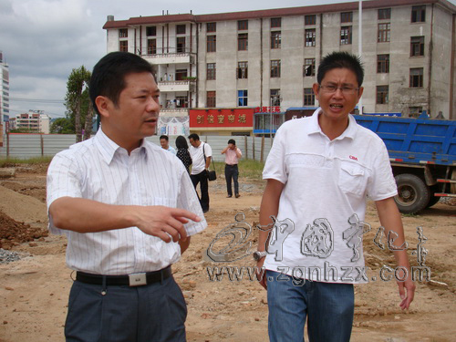 楊永生要求國慶期間城區主干道路燈明亮