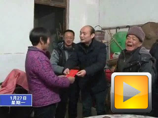 縣領(lǐng)導(dǎo)開展春節(jié)慰問送溫暖活動(dòng)
