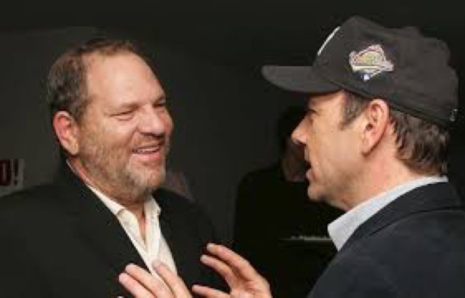 韋恩斯坦（左）與凱文·史派西。