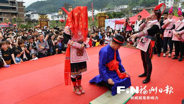 羅源：畬鄉(xiāng)民俗迎客來(lái)