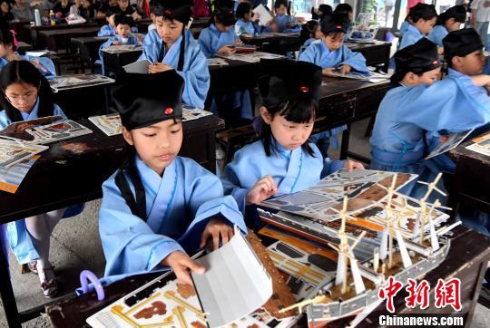 中國歷史文化名村福州馬尾閩安村開街