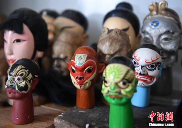 福建漳州千年木偶頭雕刻技藝 一刀雕出眾生相 