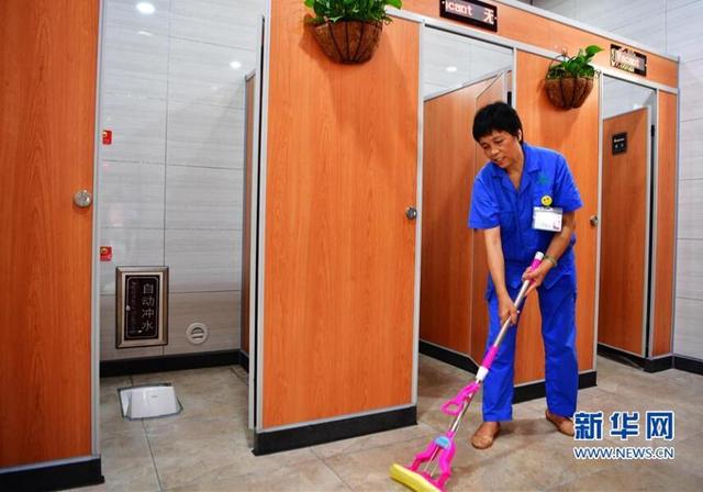 福州建立“公廁長(zhǎng)”制　城市“尬點(diǎn)”變亮點(diǎn) 