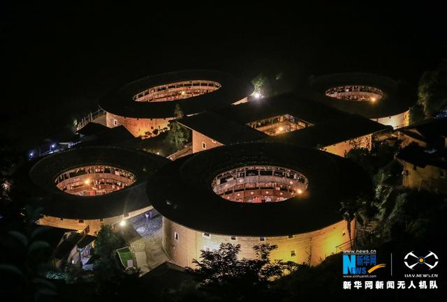 【“飛閱”中國】土樓之夜