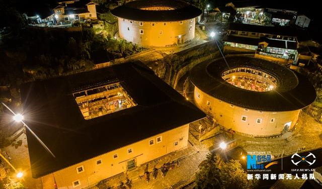 【“飛閱”中國】土樓之夜