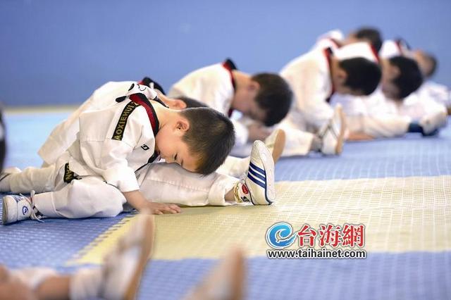 夏令營(yíng)種類(lèi)多種多樣 父母該如何選擇暑期夏令營(yíng)