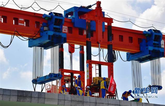 (經濟)(1)福平鐵路正式進入鋪架階段