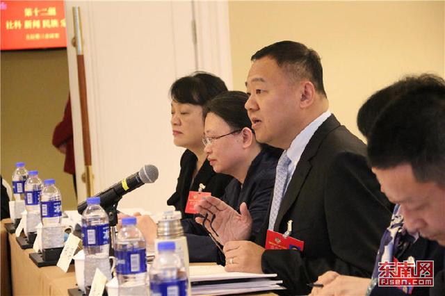 福建省政協(xié)委員熱議科技創(chuàng)新助推企業(yè)發(fā)展