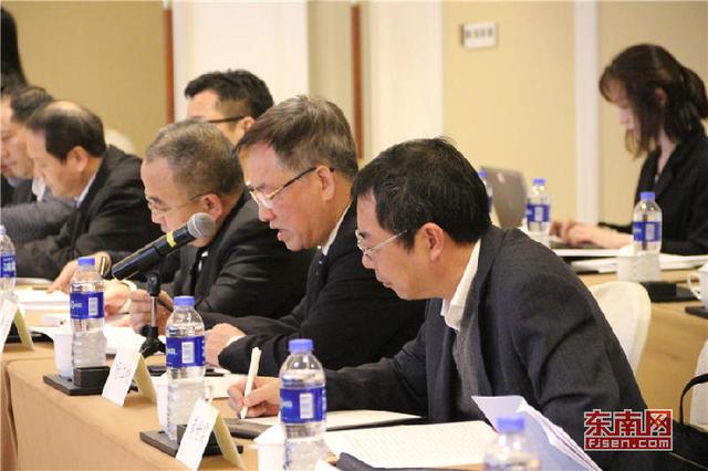 福建省政協(xié)委員熱議科技創(chuàng)新助推企業(yè)發(fā)展