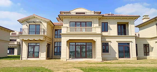 蘇州太湖旁30多幢別墅交付前被拆：違反生態紅線