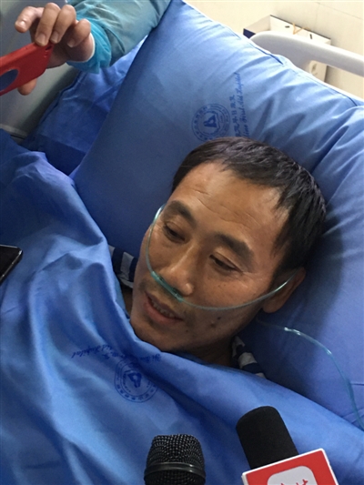 13個礦工的生死88小時：“如果獲救，拉個群結(jié)拜兄弟”