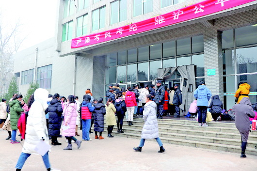 考研人數翻番的背后：工作后發現學歷還是很重要