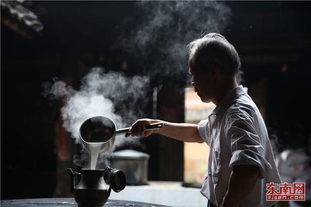 福建老字號在互聯(lián)網(wǎng)“逆生長”