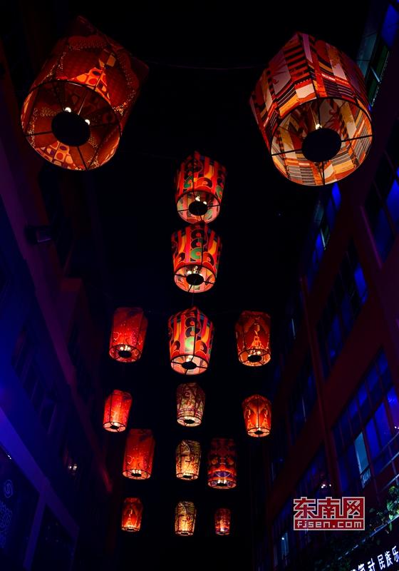 泉州：上元佳節(jié) 家門口賞燈正當時