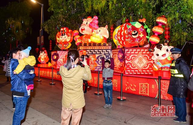 泉州：上元佳節(jié) 家門口賞燈正當時