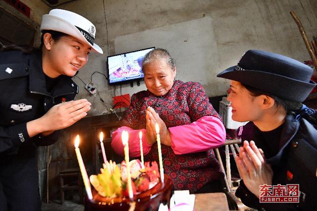 建寧：黨員民警志愿者為孤寡殘疾老人過生日
