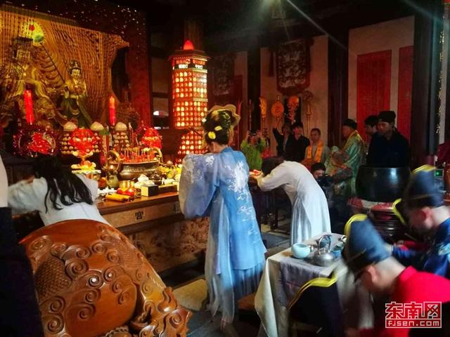 三坊七巷游客到天后宮體驗信俗非遺 