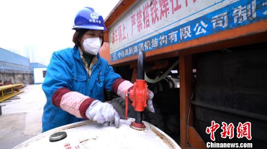 安徽“80后”特種設備女司機19年如一日“穿針引線”