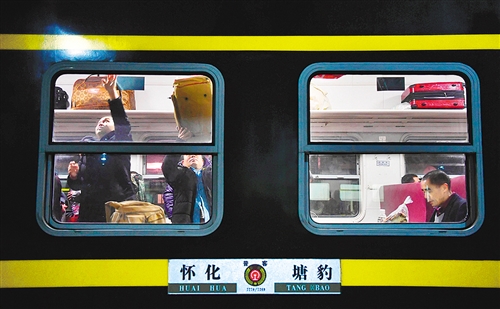 “慢火車”卻被稱“流動致富銀行” 這樣盤活百姓致富