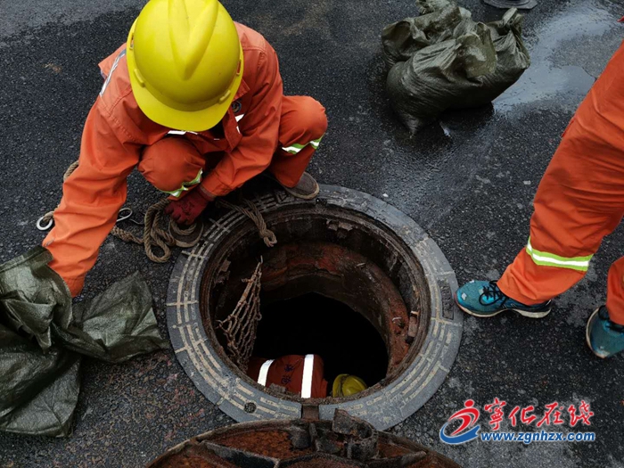 【滿意在三明】寧化加快推進(jìn)城區(qū)雨污管網(wǎng)清淤溯源排查工作
