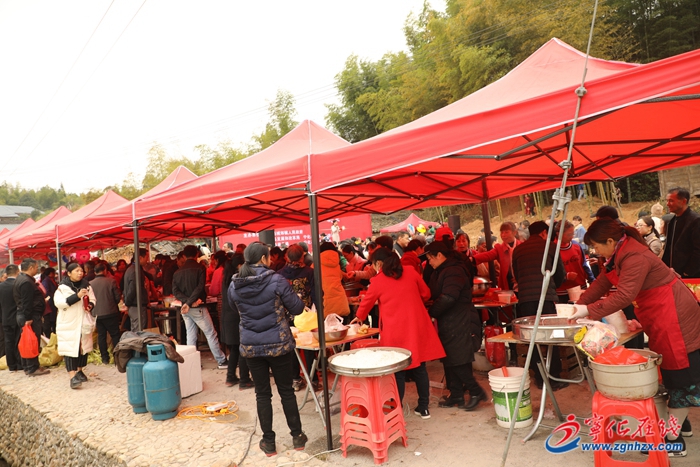 【中國綠都·最氧三明】寧化城郊：山村美食節客如潮