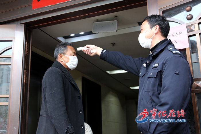 寧化：建立樓宇臨時黨支部 守住入口防線