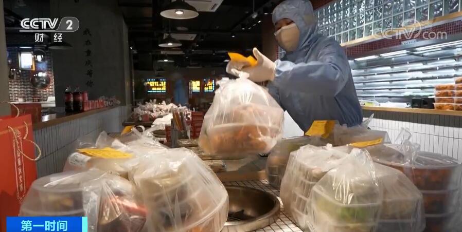 疫情當前想念火鍋？ “零接觸”火鍋外賣電話被打爆