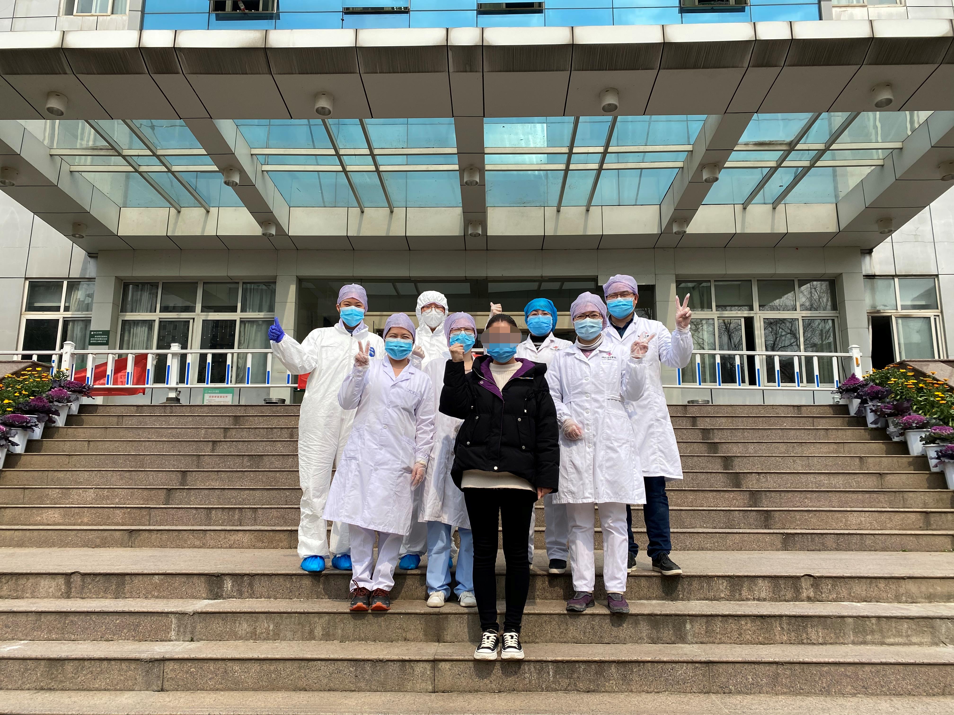 【戰(zhàn)疫最前線】又一危重癥患者出院！湖北省中醫(yī)院新冠肺炎患者累計出院178例