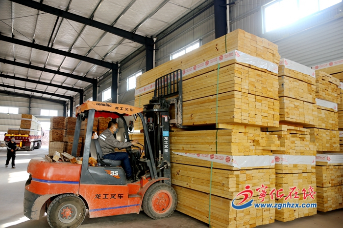 寧化明偉家具復工趕訂單