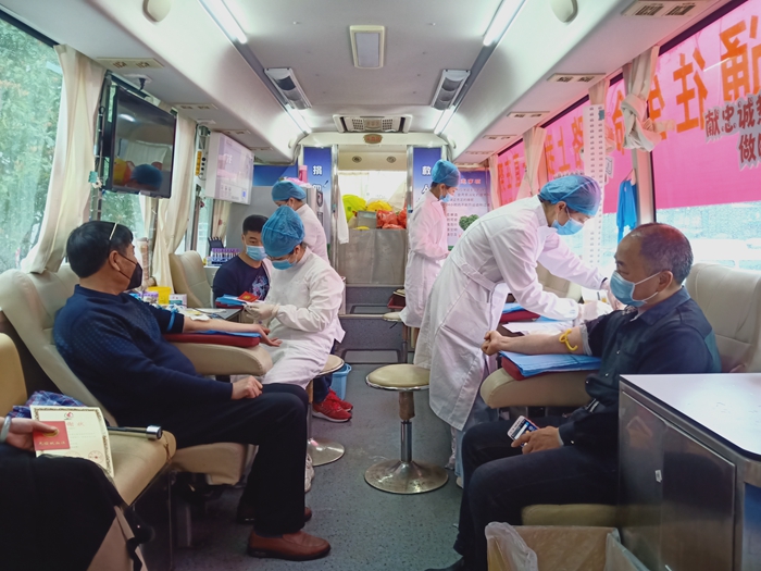 96人獻血3.12萬毫升！寧化衛健系統獻血戰“疫”