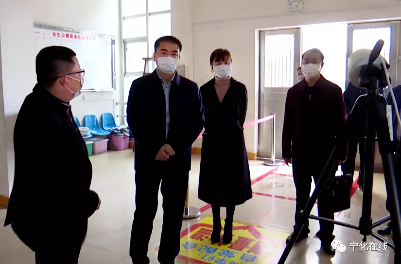 縣長姚文輝調研指導高三年級開學工作